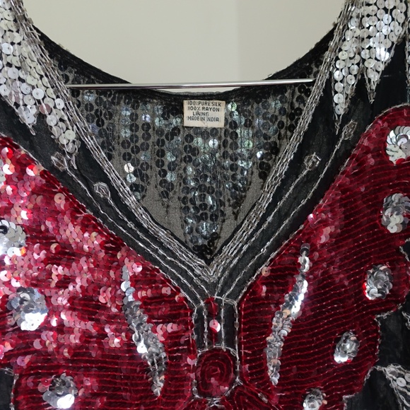 True Vintage Silk Beaded Blouse with Butterfly Pattern and Dolman Sleeves Size M - Picture 2 of 3